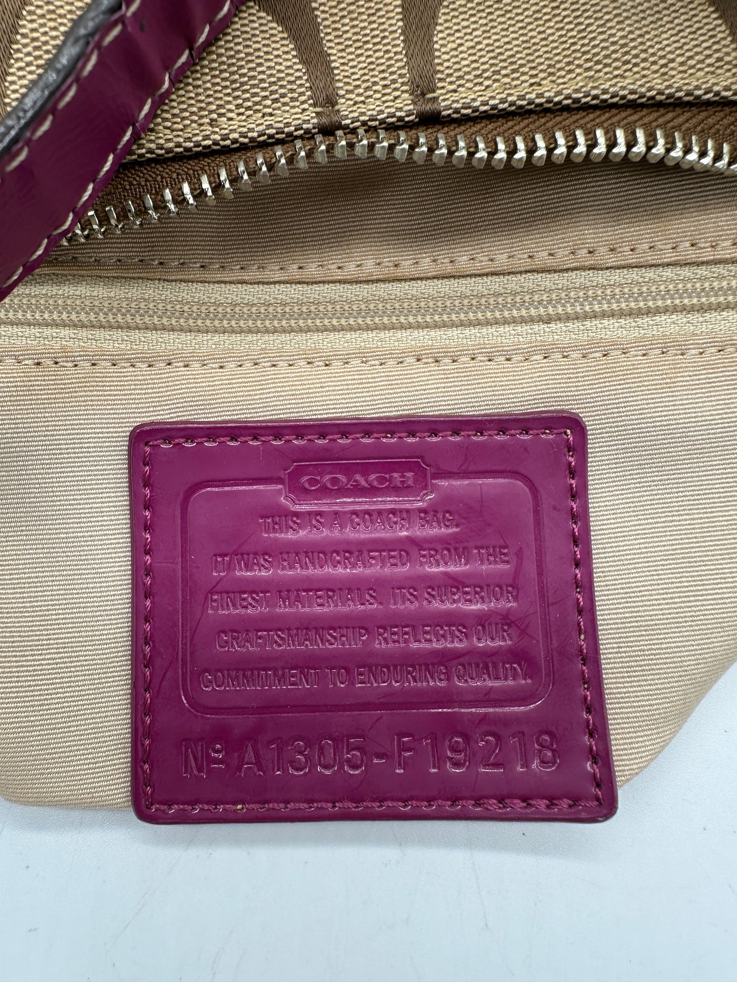 Vintage Coach F19218 Shoulder Bag