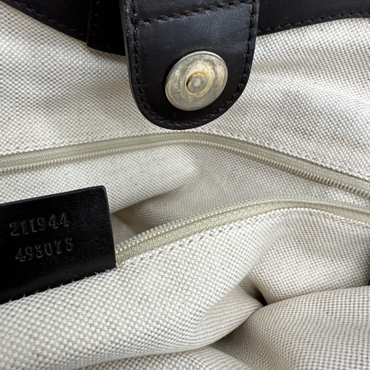 Vintage Gucci Sukey Hobo Bag