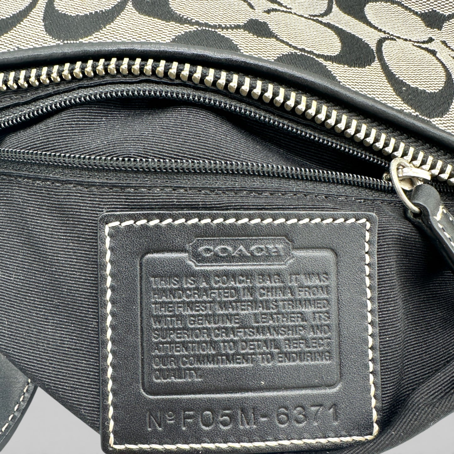 Vintage Coach 6371 East West Baguette Schultertasche