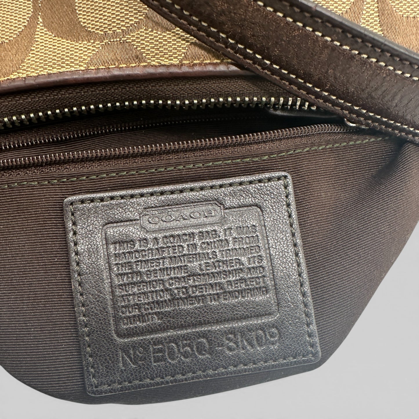 Vintage Coach 8K09 East West Baguette Shoulder Bag