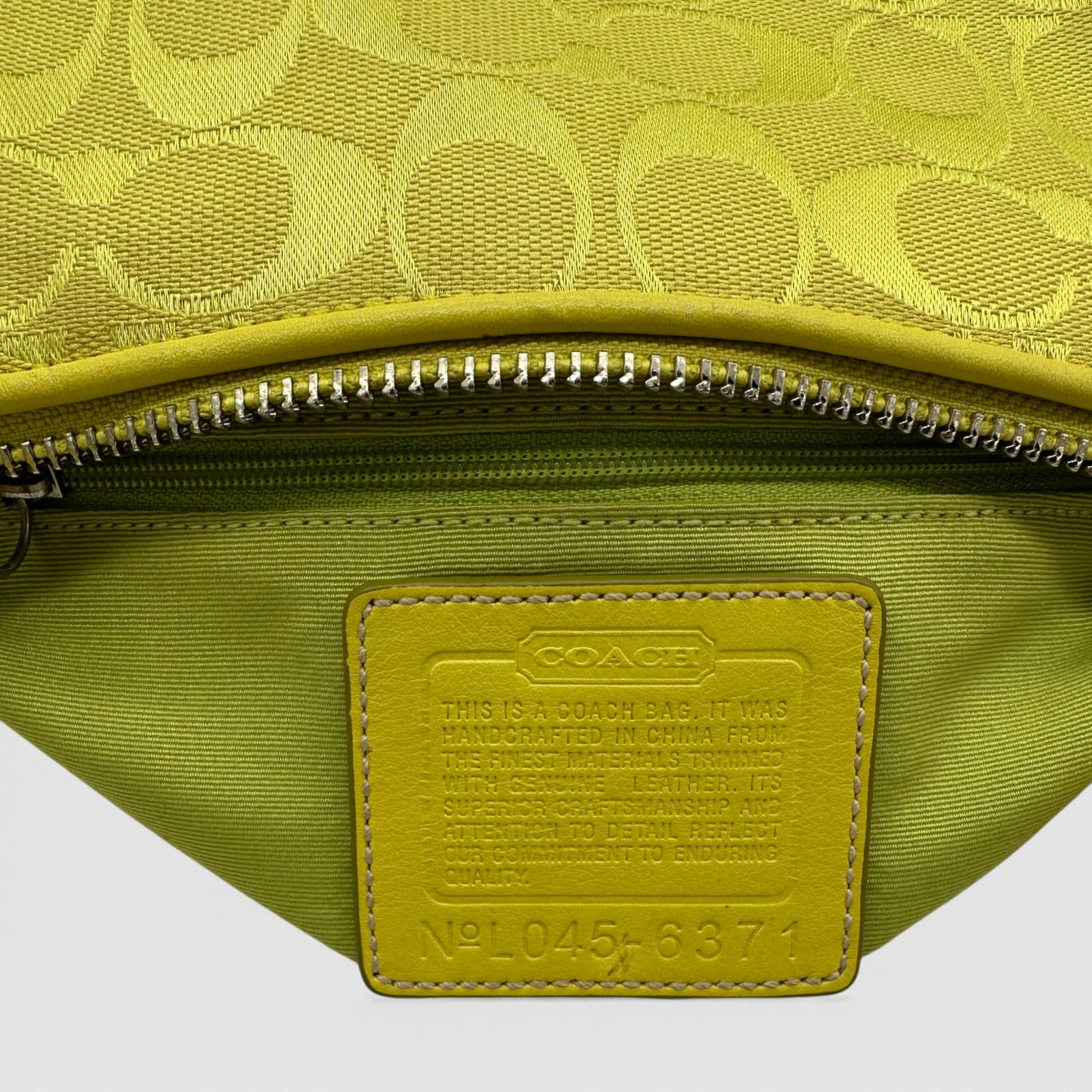 Vintage Coach 6371 East West Baguette Shoulder Bag