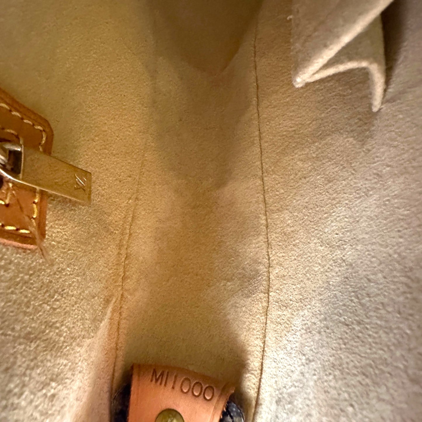 Louis Vuitton Monogram Looping GM