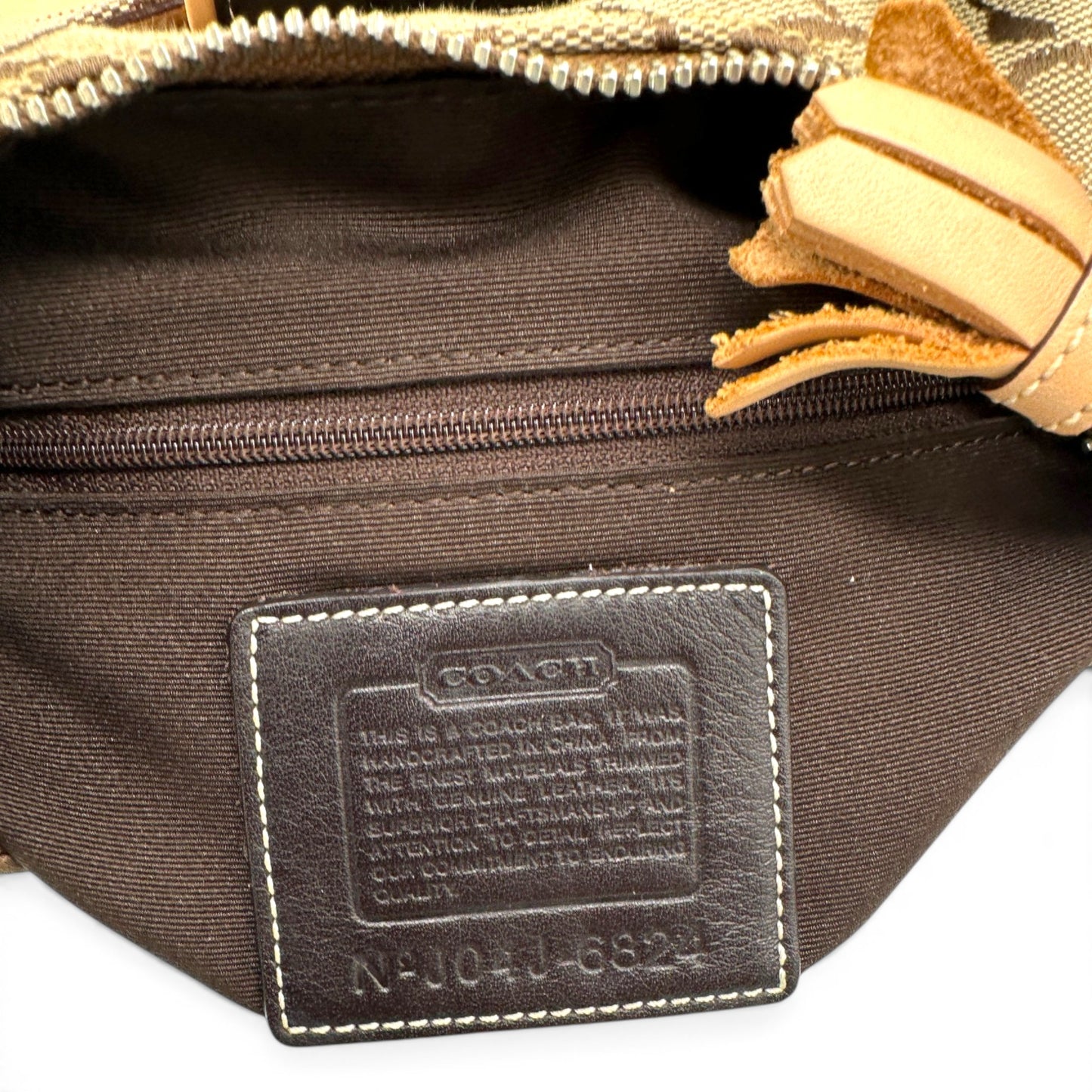 Vintage Coach 6824 Soho Shoulder Bag