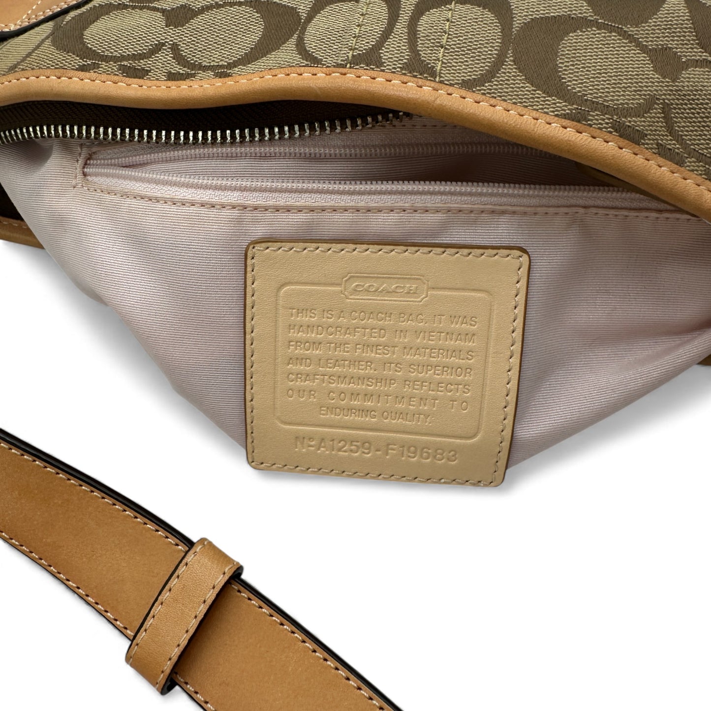 Vintage Coach F19683 Double Buckle Shoulder Bag