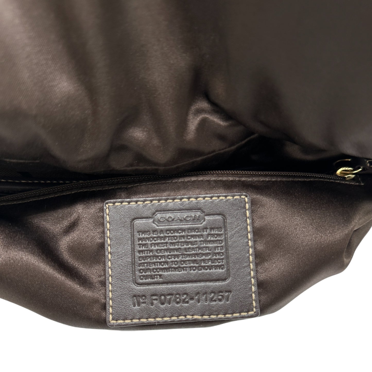 Sac bandoulière vintage Coach 11257 à rabat ergonomique