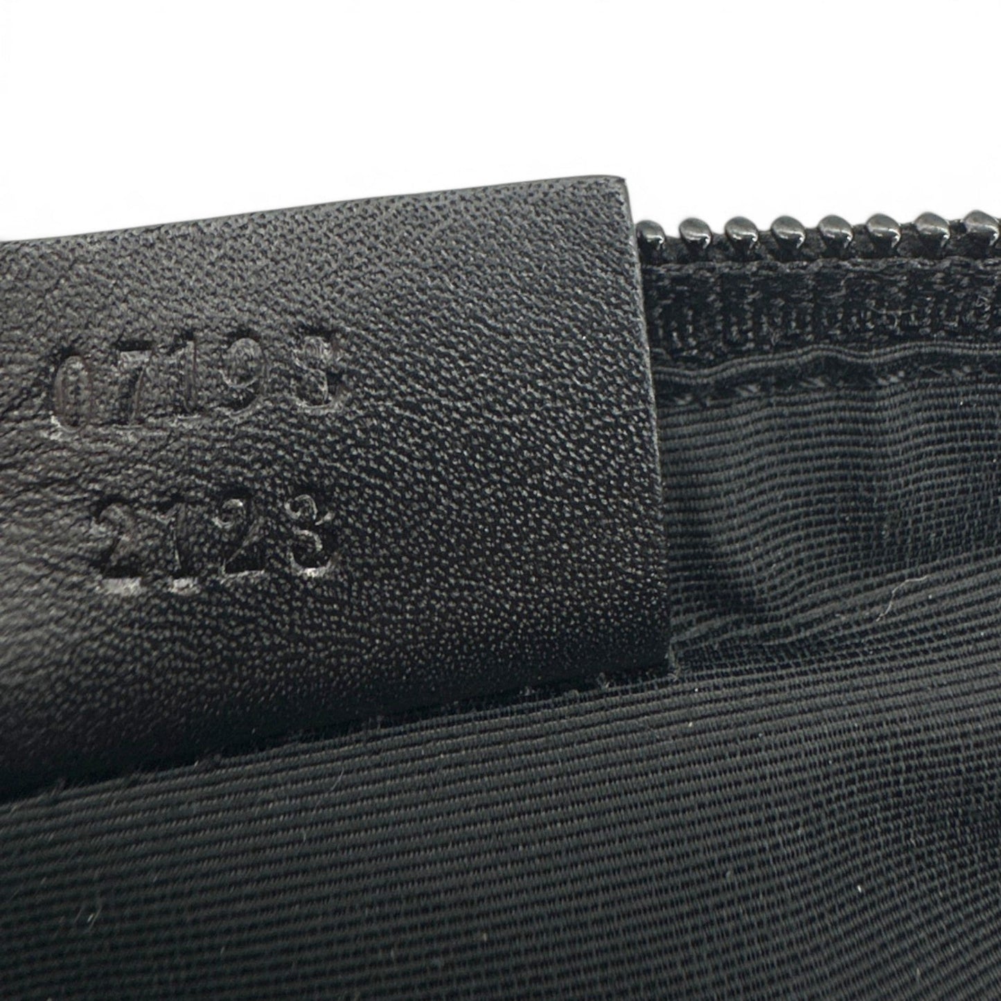 Gucci Boat Pochette 07193 Shoulder Bag - Thanks it's Vintage