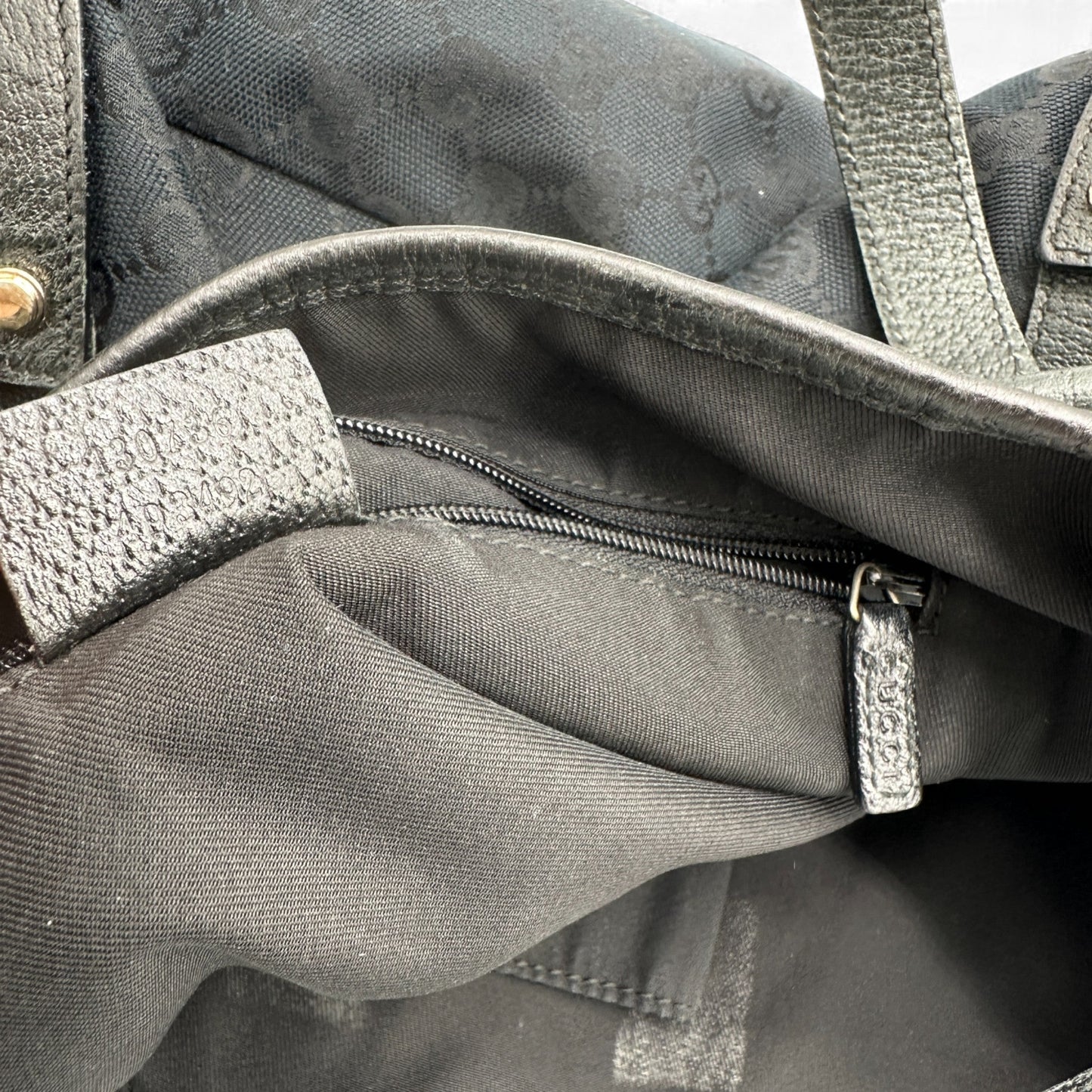 Vintage Gucci Abbey 130736 Tote Shoulder Bag - Thanks it's Vintage