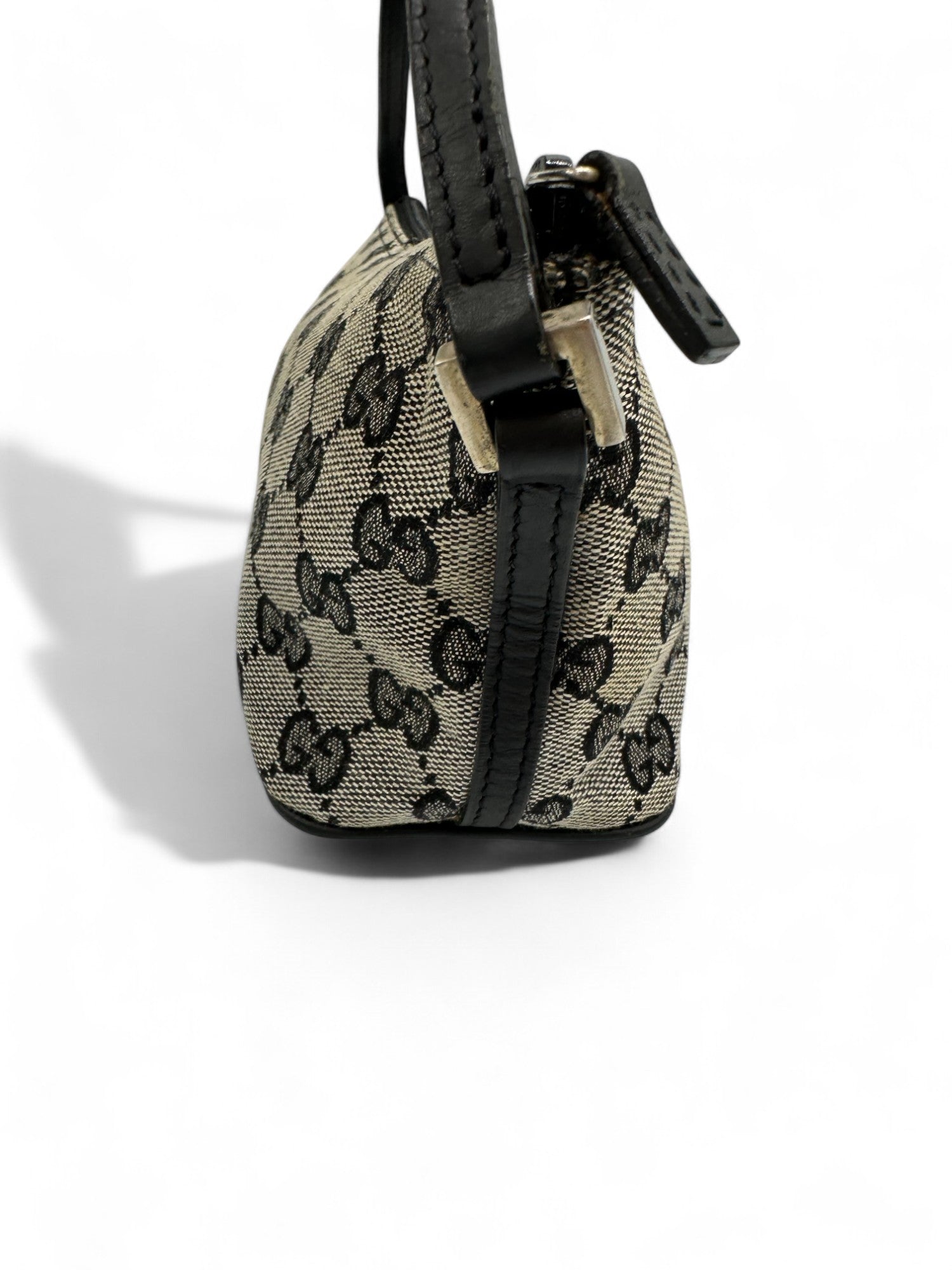 Vintage Gucci Boat Pochette Shoulder Bag - Thanks it's Vintage