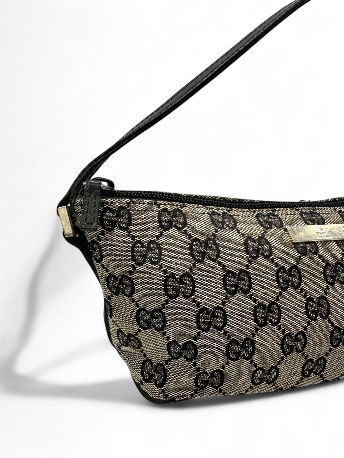 Vintage Gucci Boat Pochette Shoulder Bag - Thanks it's Vintage