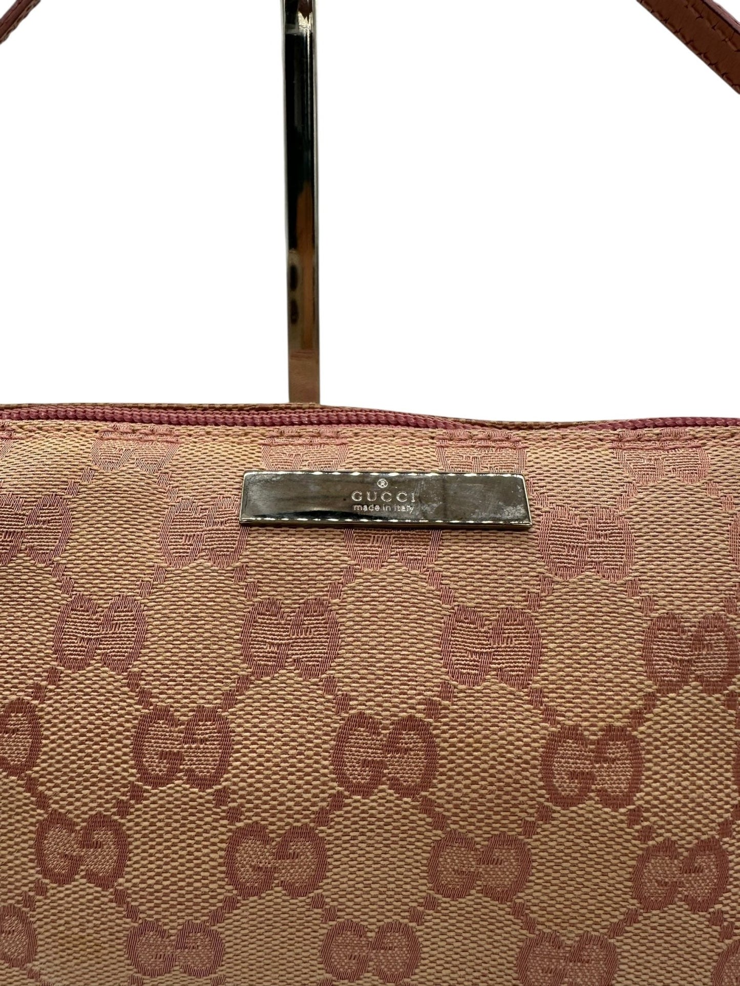 Vintage Gucci Boat Pochette Shoulder Bag in Pink GG Monogram - Thanks it's Vintage