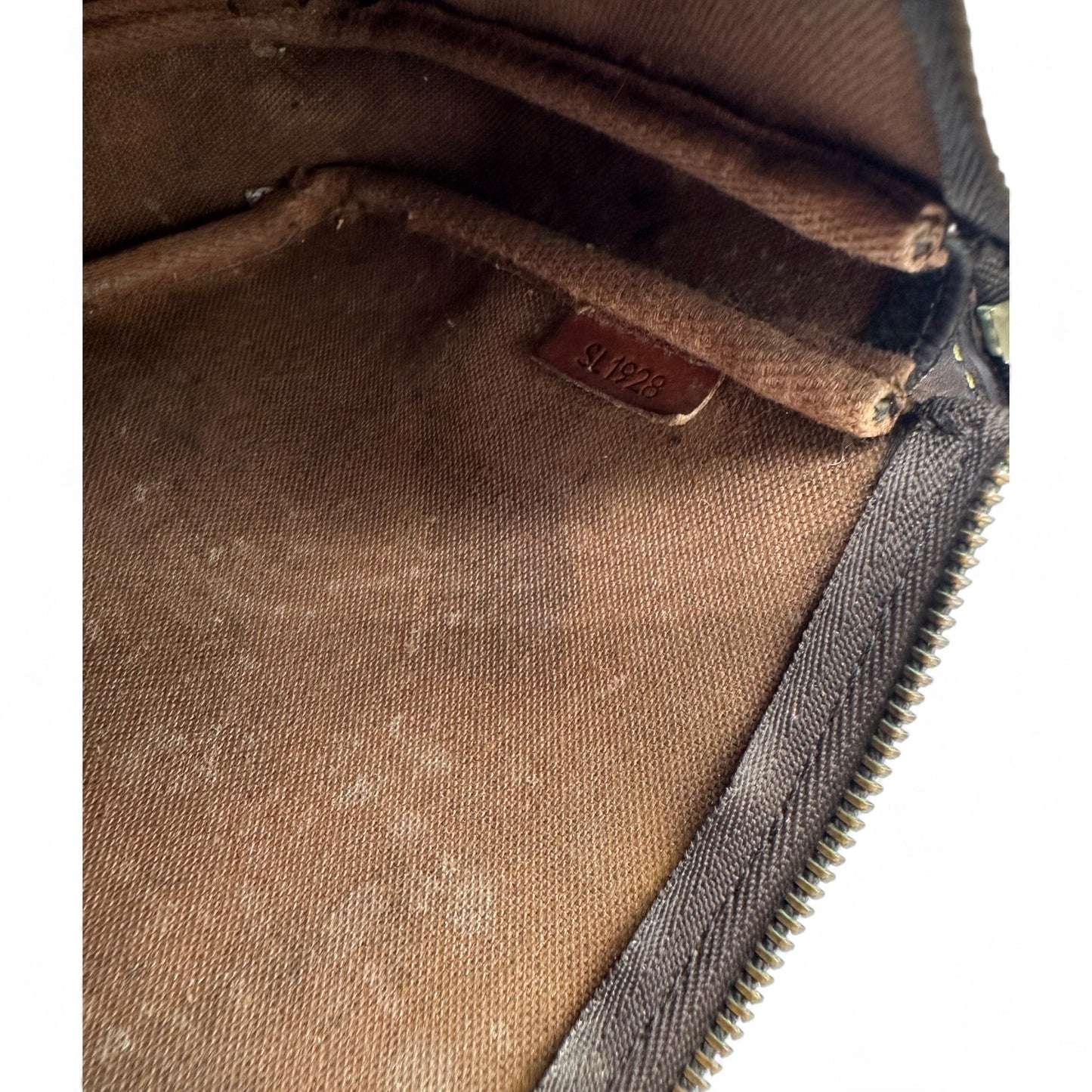 Vintage Louis Vuitton Monogram Pochette Accessoires Shoulder Bag - Thanks it's Vintage