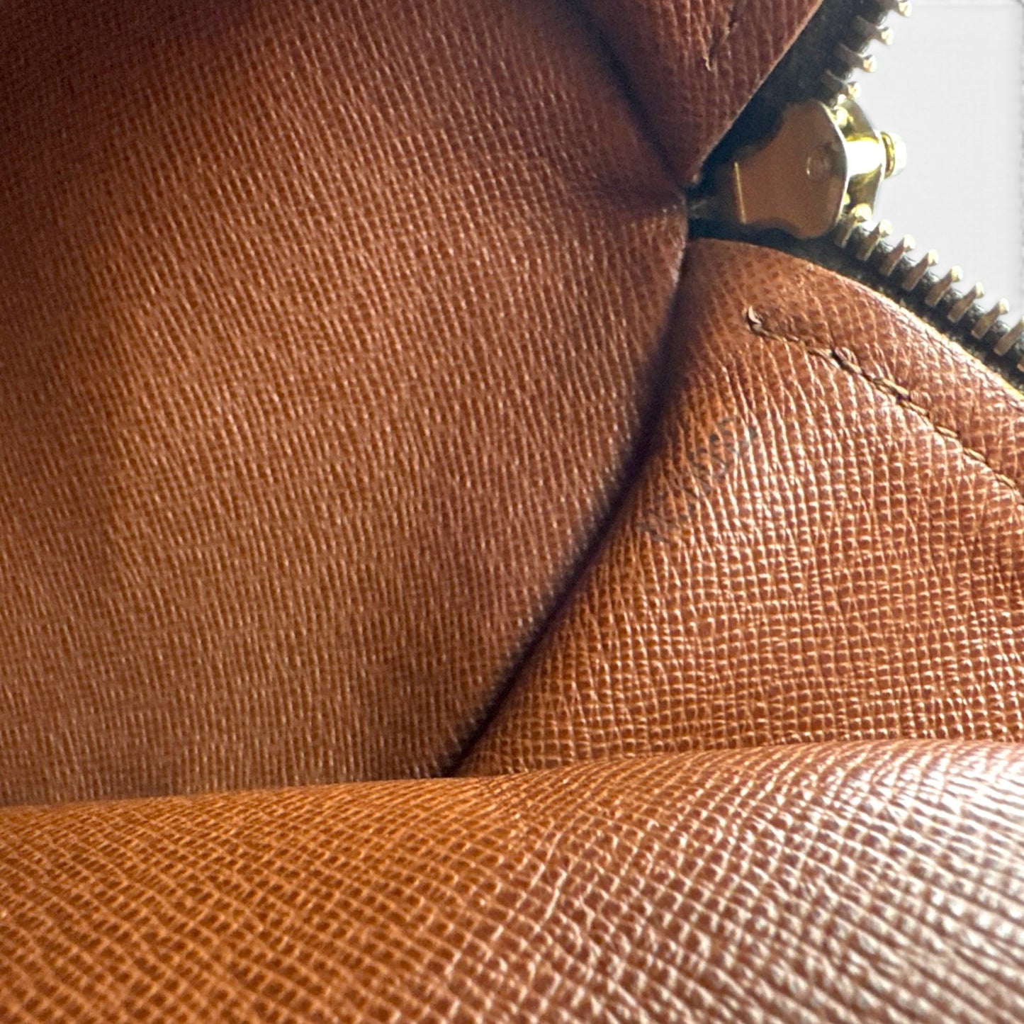 Vintage Louis Vuitton Papillon 30 Handbag - Thanks it's Vintage