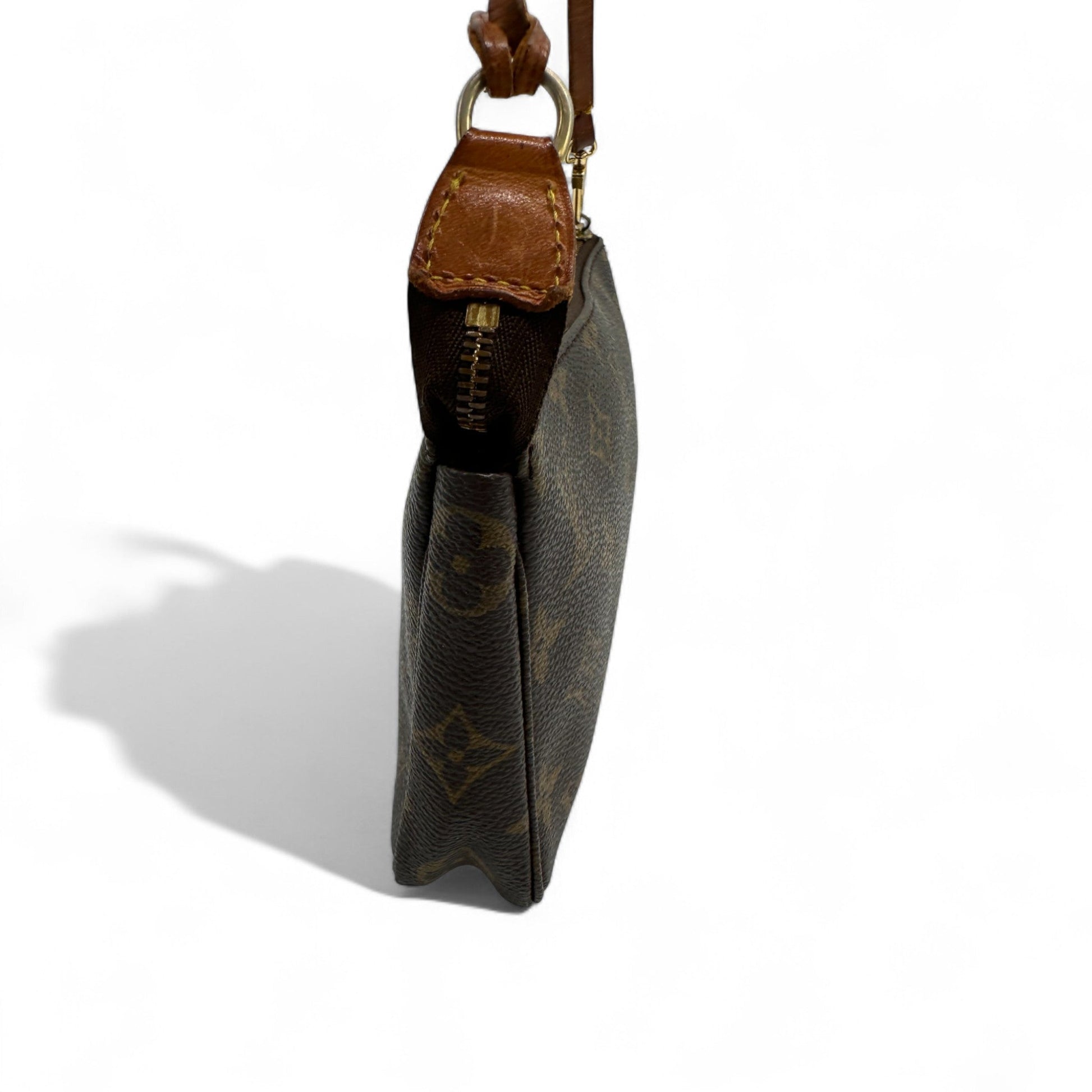 Vintage Louis Vuitton Pochette Accessoires in Monogram - Thanks it's Vintage