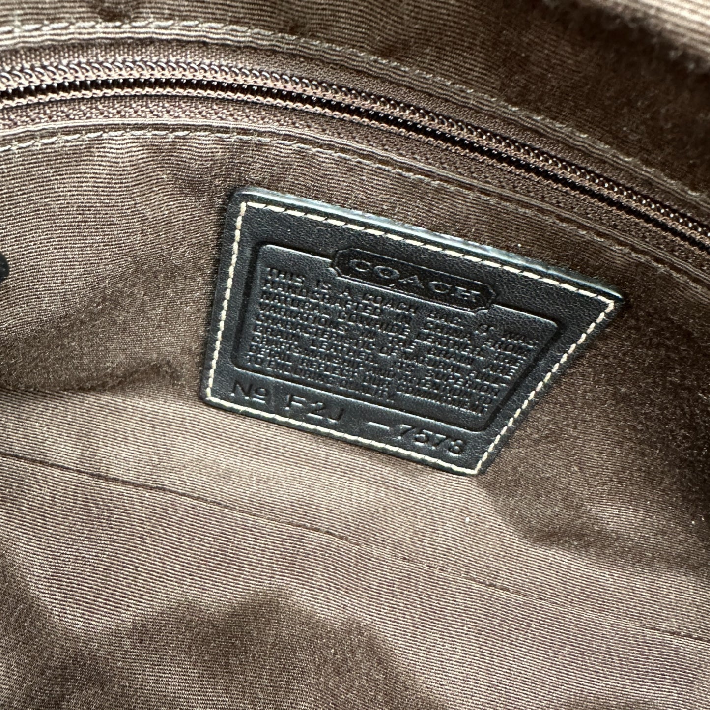 Vintage Coach 7573 Hamptons Demi Clip Shoulder Bag