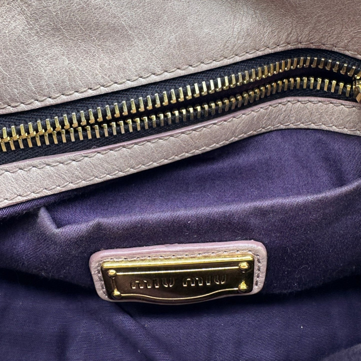 Sac à main Miu Miu Matelassé en cuir gris