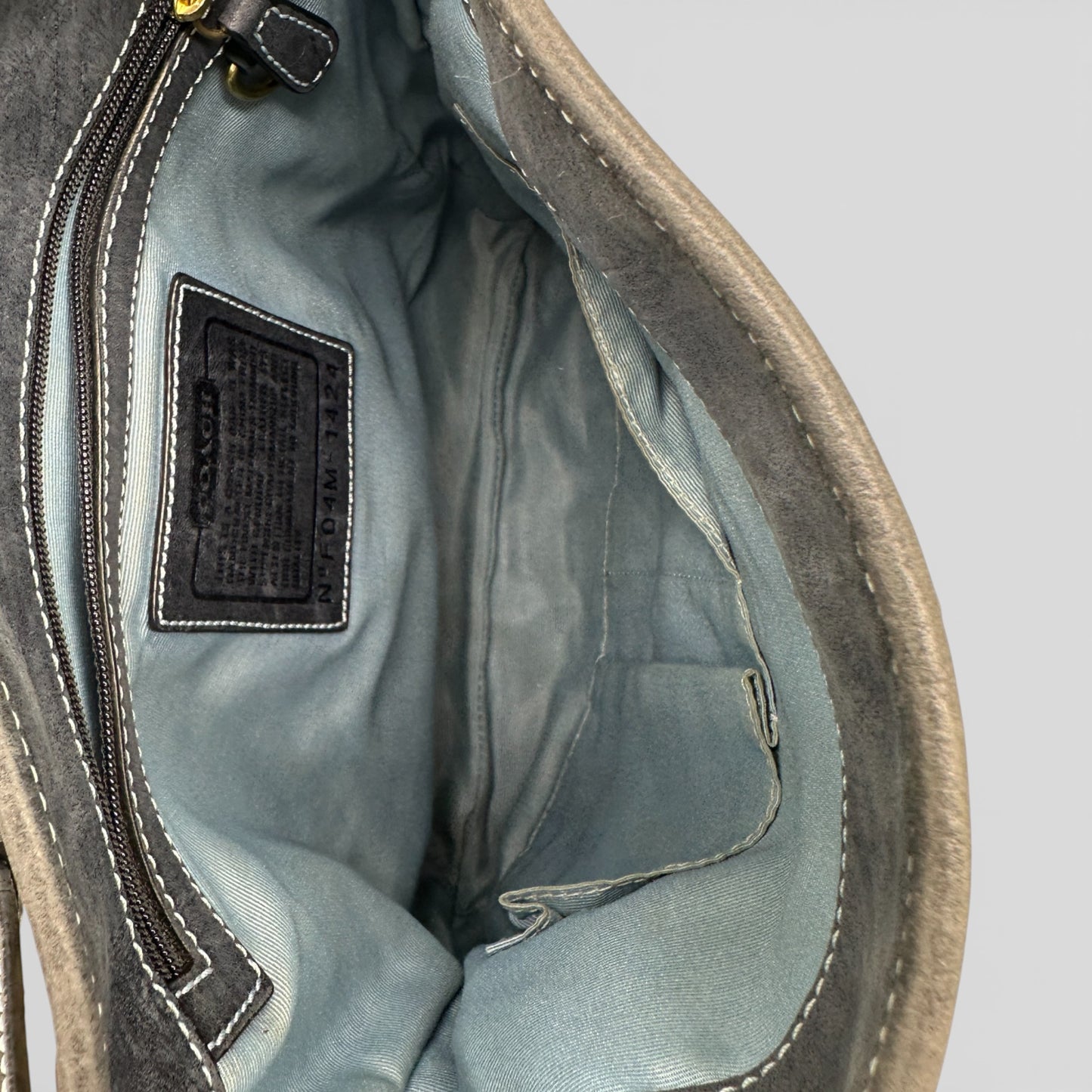 Sac bandoulière vintage Coach 1424 Hampton à clip