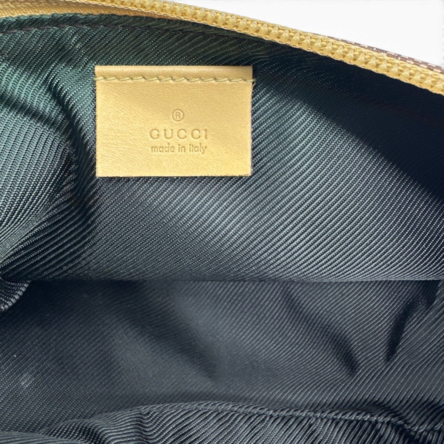 RARE Gucci Boat Pochette Shoulder Bag