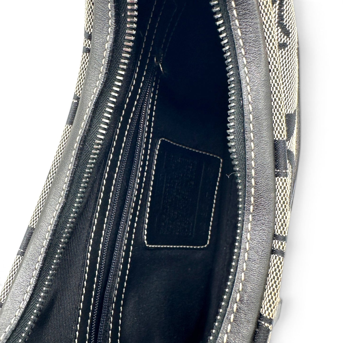 Vintage Coach 6045 Half Moon Shaped Shoulder Bag