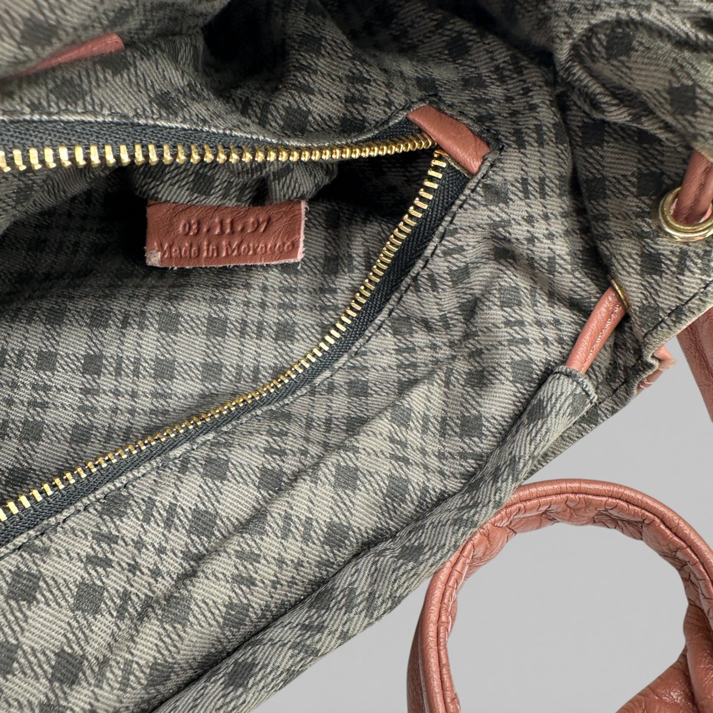 Vintage See by Chloé Pink Leather Crossbody Bag