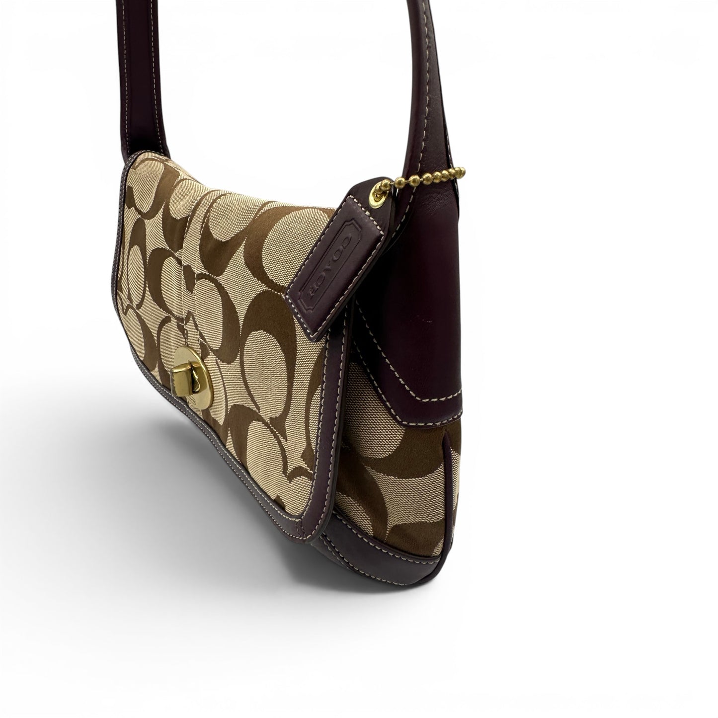 Sac bandoulière vintage Coach 11257 à rabat ergonomique