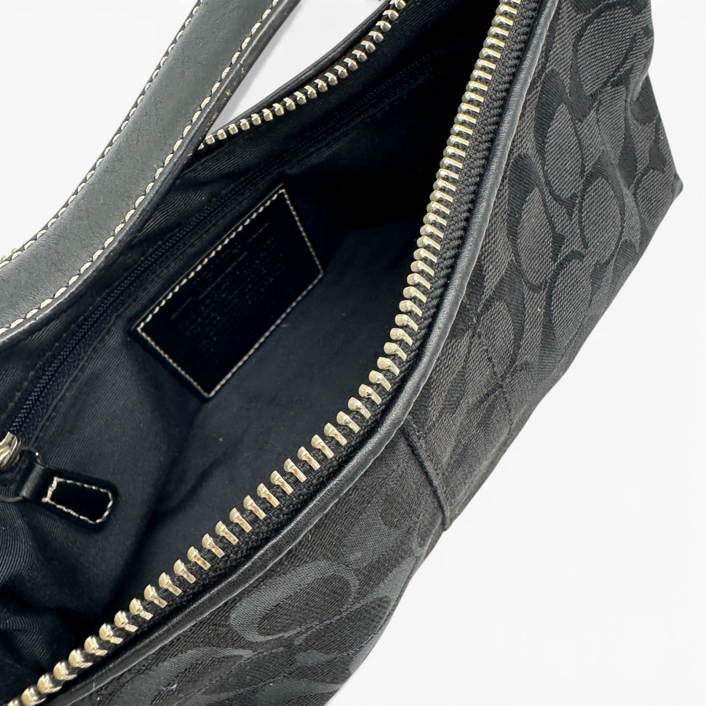 Vintage Coach 6371 East West Baguette Shoulder Bag