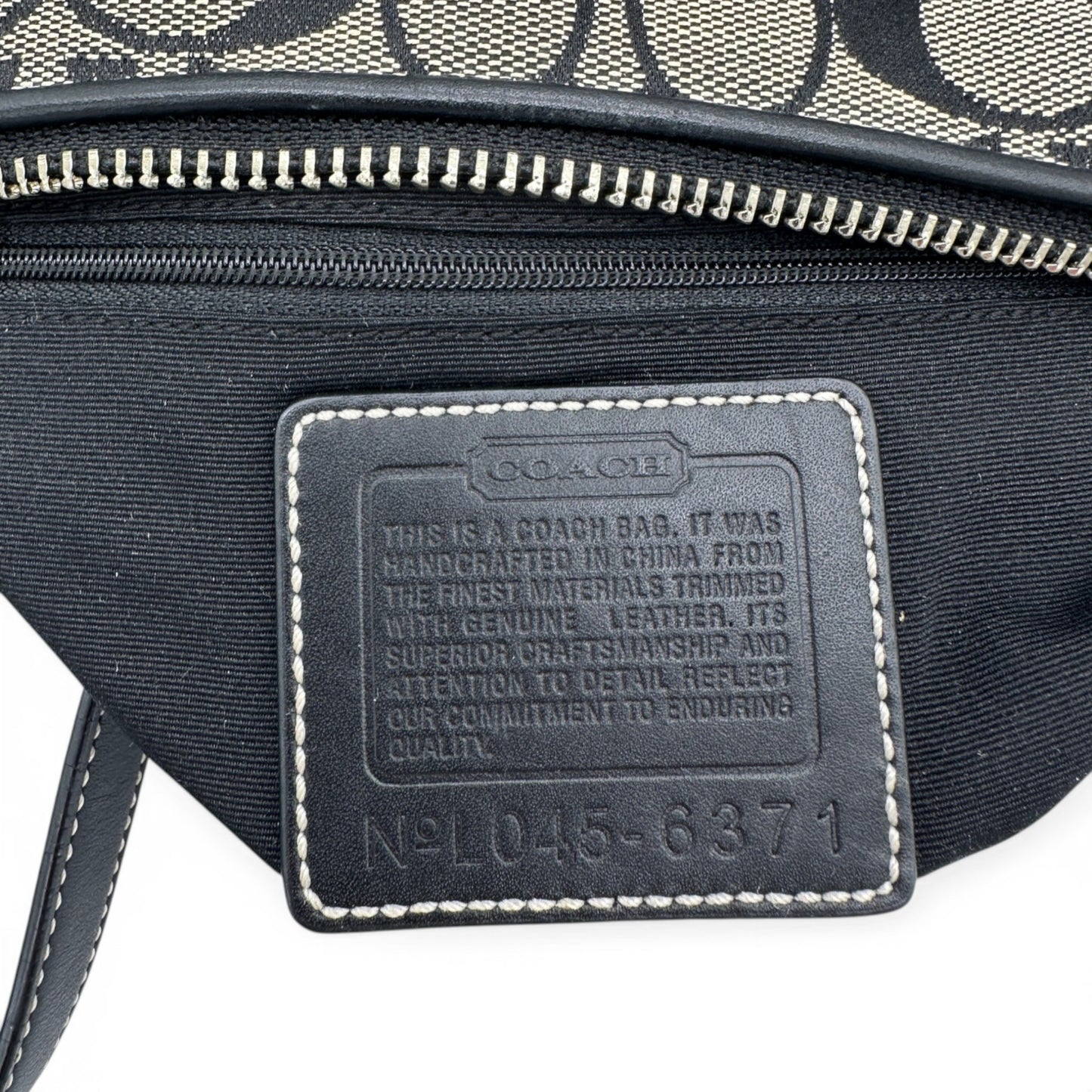 Vintage Coach 6371 East West Baguette Shoulder Bag
