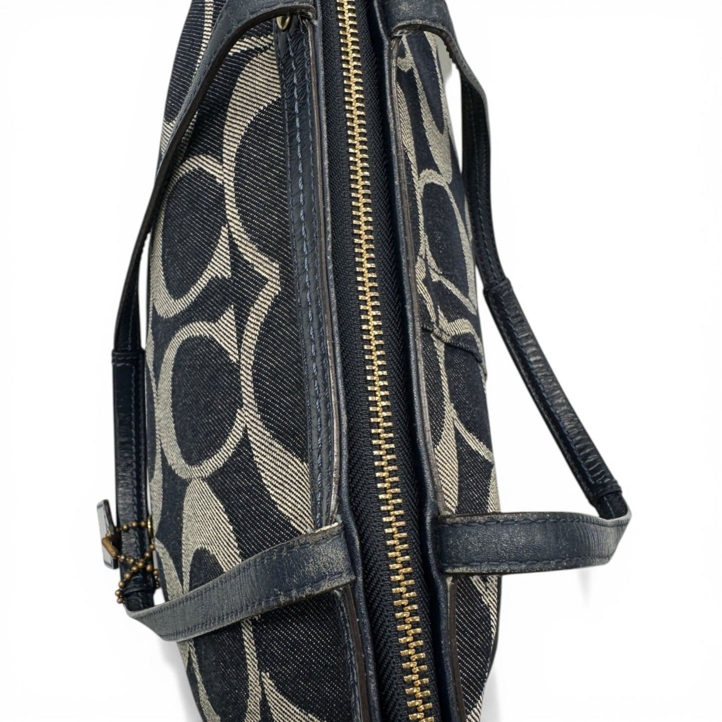 Sac cabas vintage Coach 12546 en denim, porté épaule ou bandoulière
