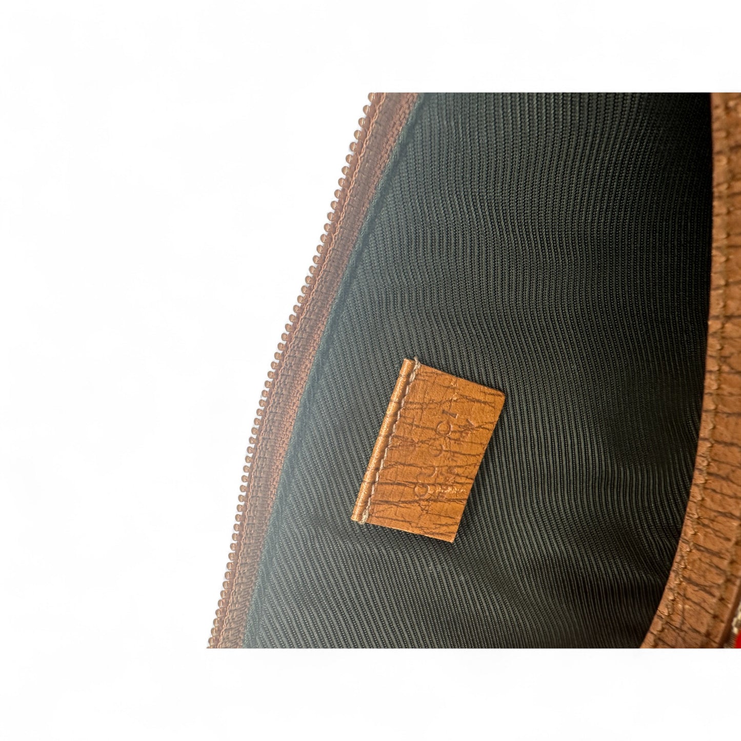 Gucci Boat Pochette 07198 Shoulder Bag