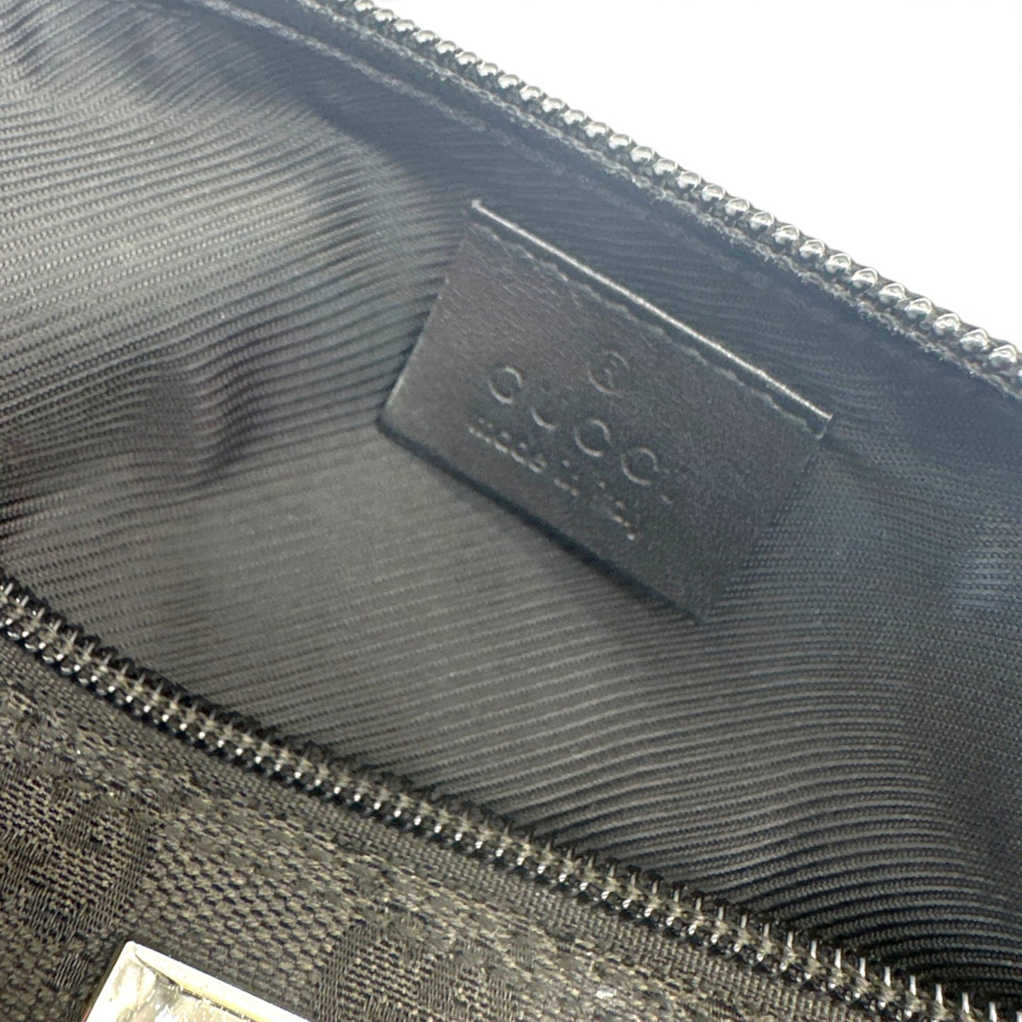 Gucci Boat Pochette 0391103 Shoulder Bag