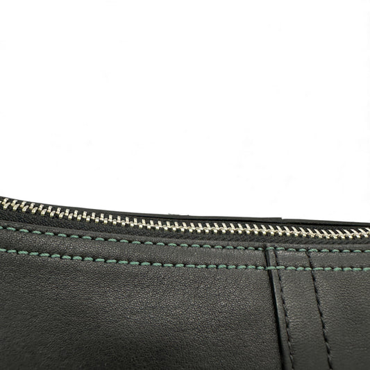 Vintage Coach 8A64 Black Leather Baguette Shoulder Bag