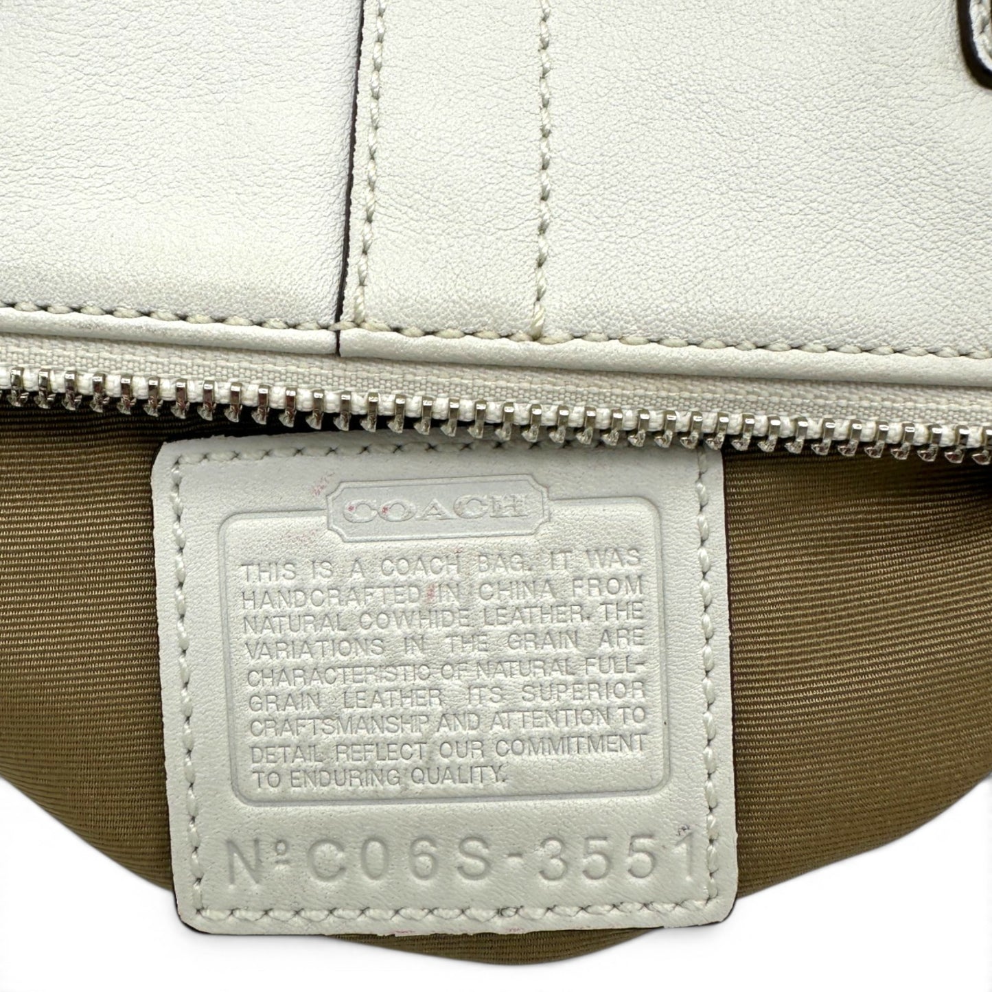 Vintage Coach Mini Soho 7542 Schultertasche aus weißem Leder