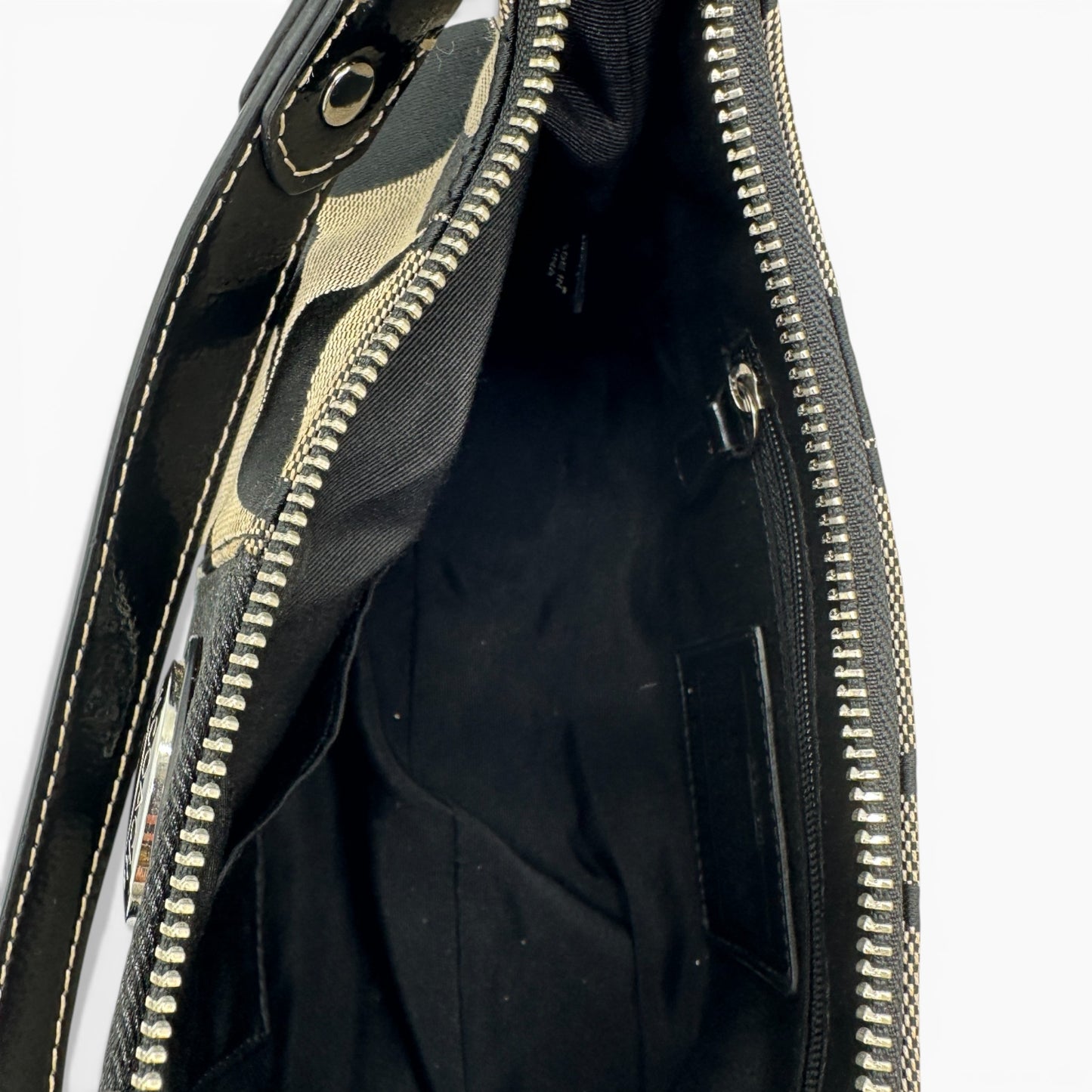 Vintage Coach F19218 Shoulder Bag