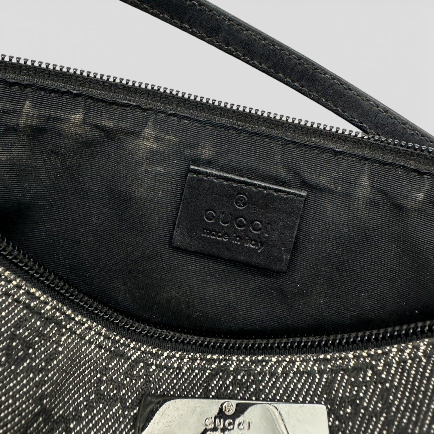 Gucci Boat Pochette 07198 Shoulder Bag