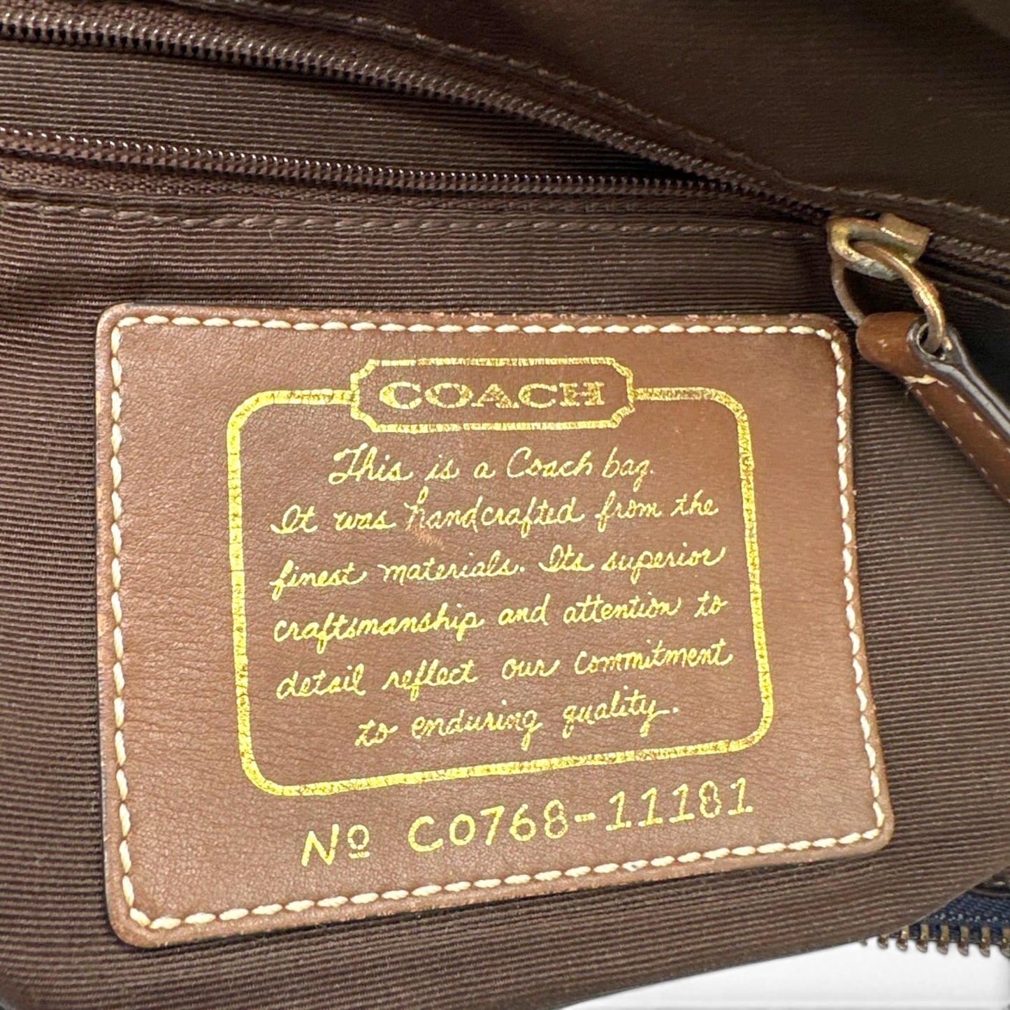 Sac cabas vintage Coach 11179 en denim, porté épaule ou bandoulière