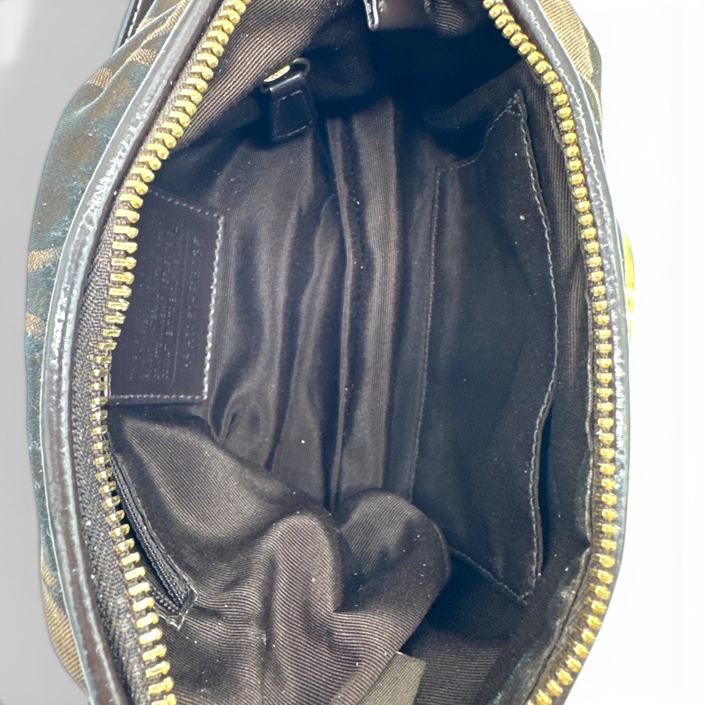 Vintage Coach F18035 Shoulder Bag