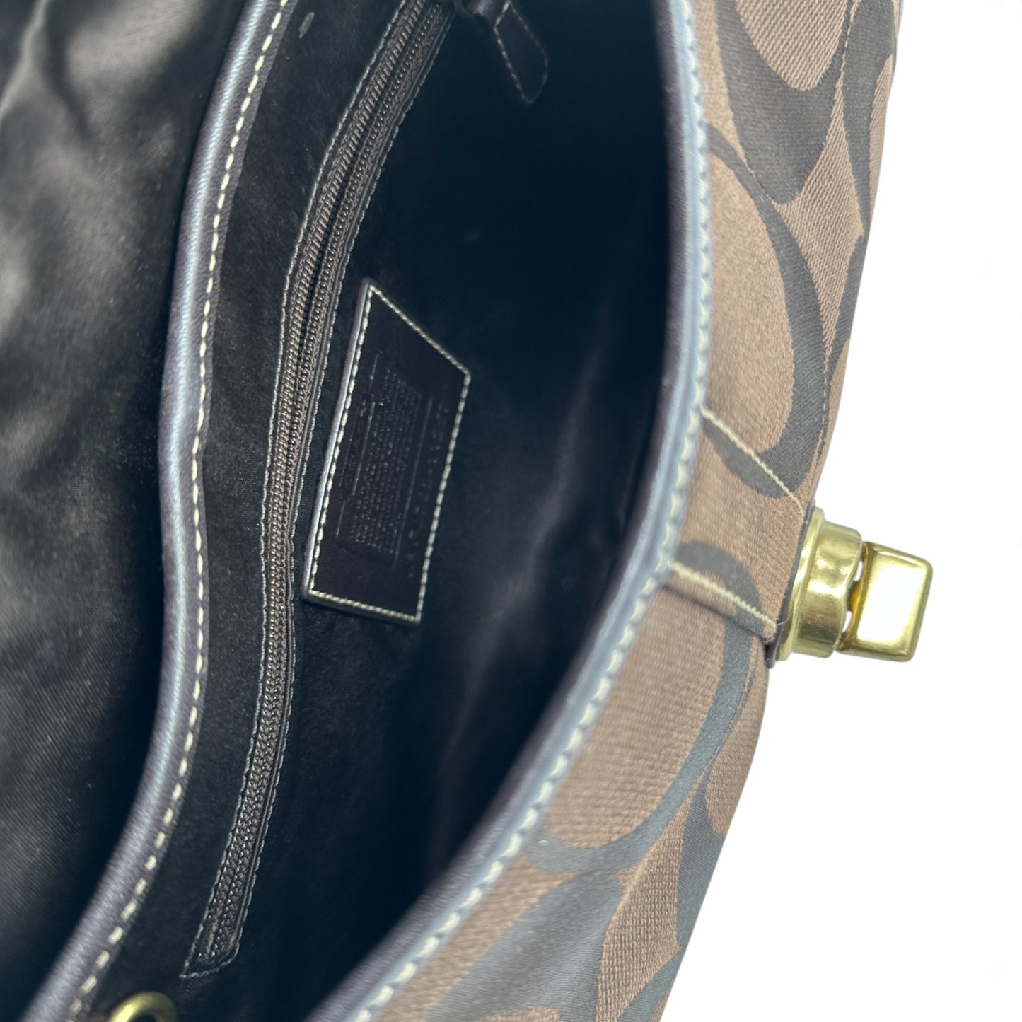 Sac bandoulière vintage Coach 11257 à rabat ergonomique