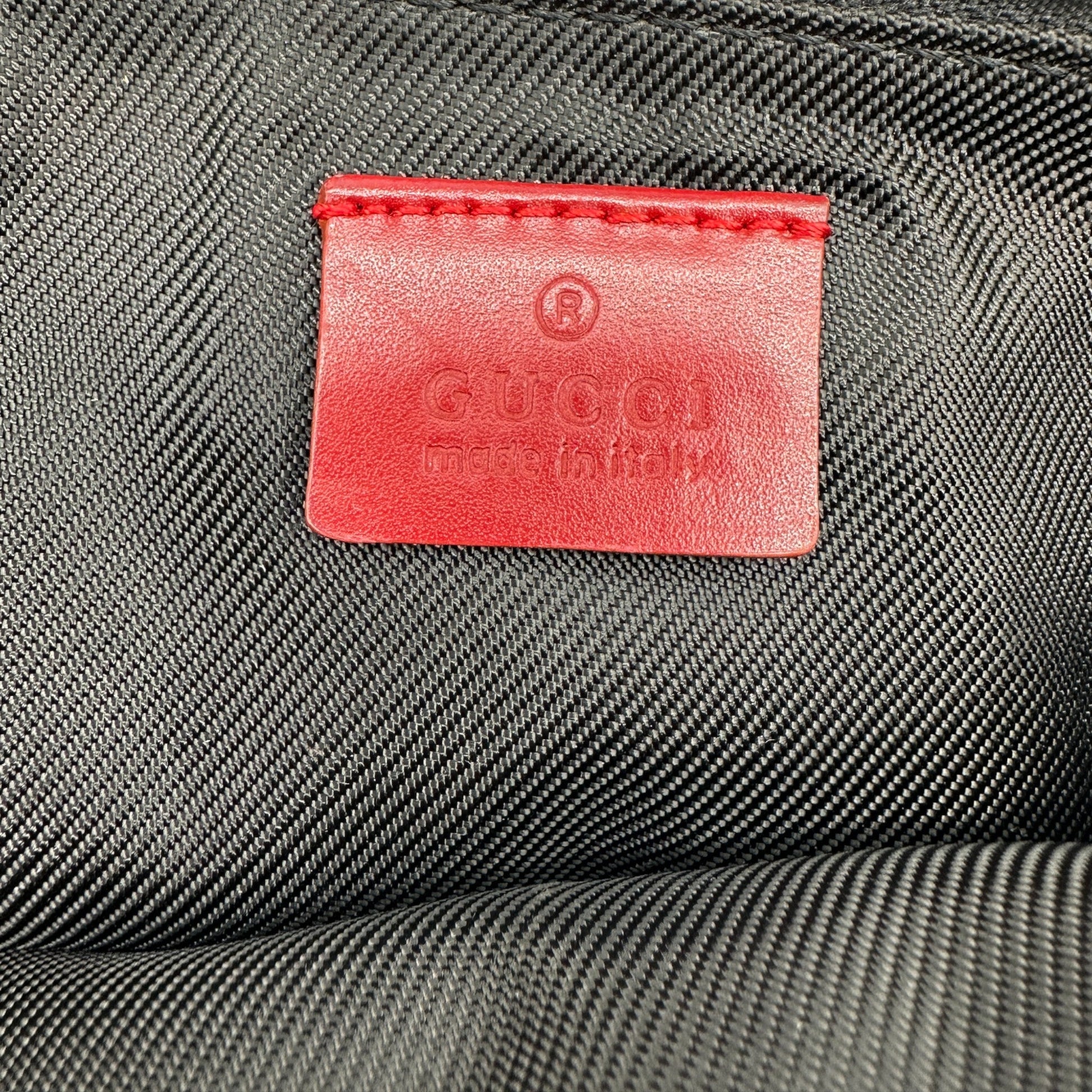 Gucci Boat Pochette 0391103 Shoulder Bag - Thanks it's Vintage