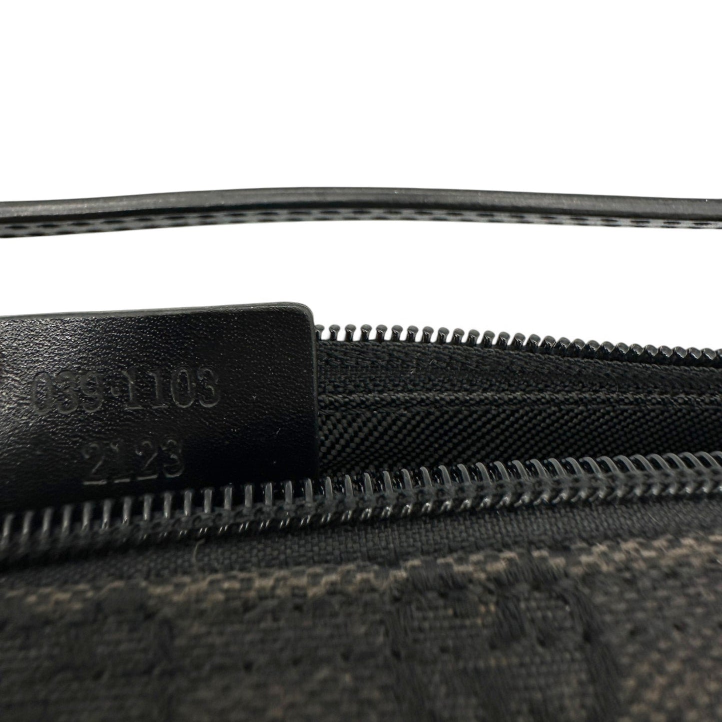 Gucci Boat Pochette 0391103 Shoulder Bag - Thanks it's Vintage