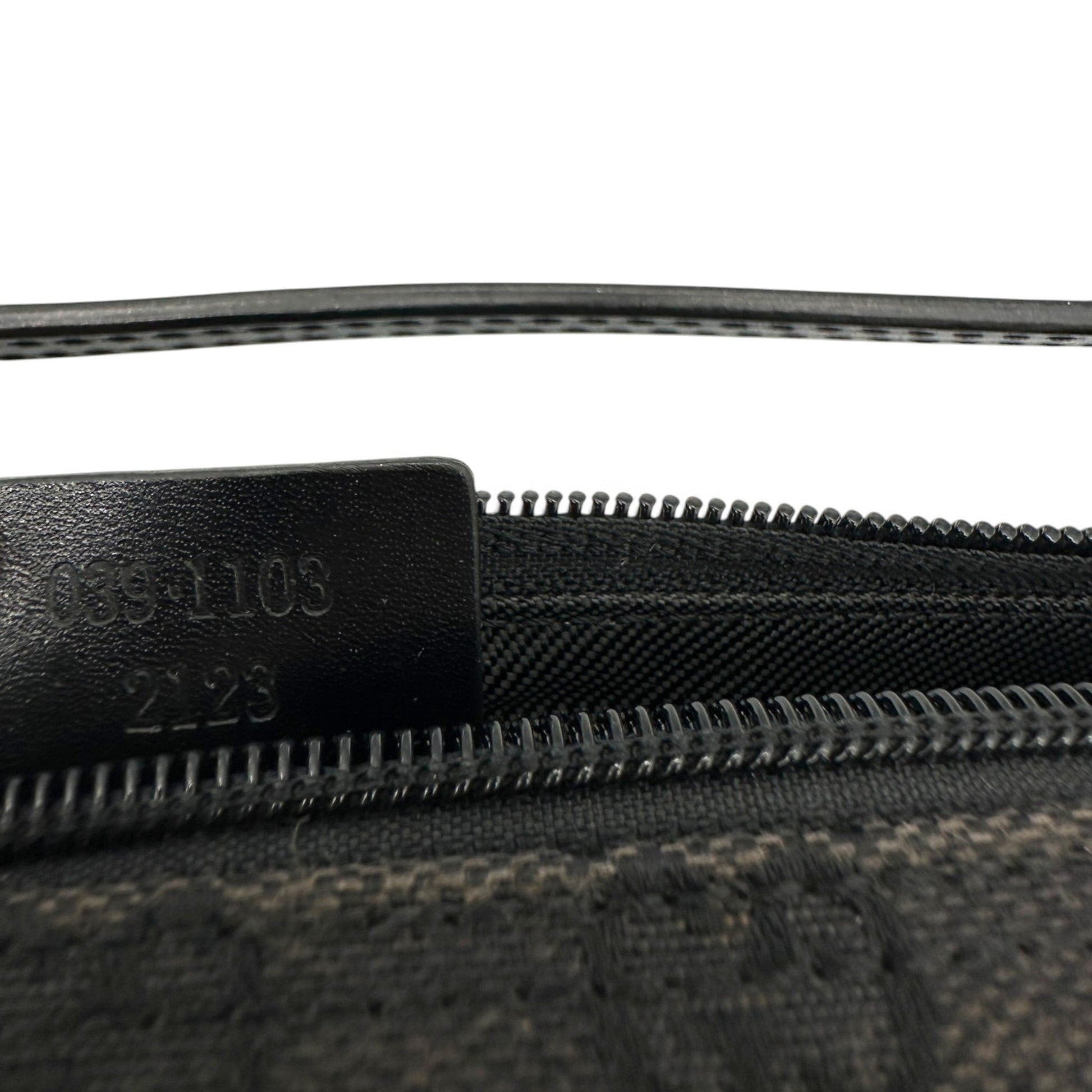 Gucci Boat Pochette 0391103 Shoulder Bag - Thanks it's Vintage