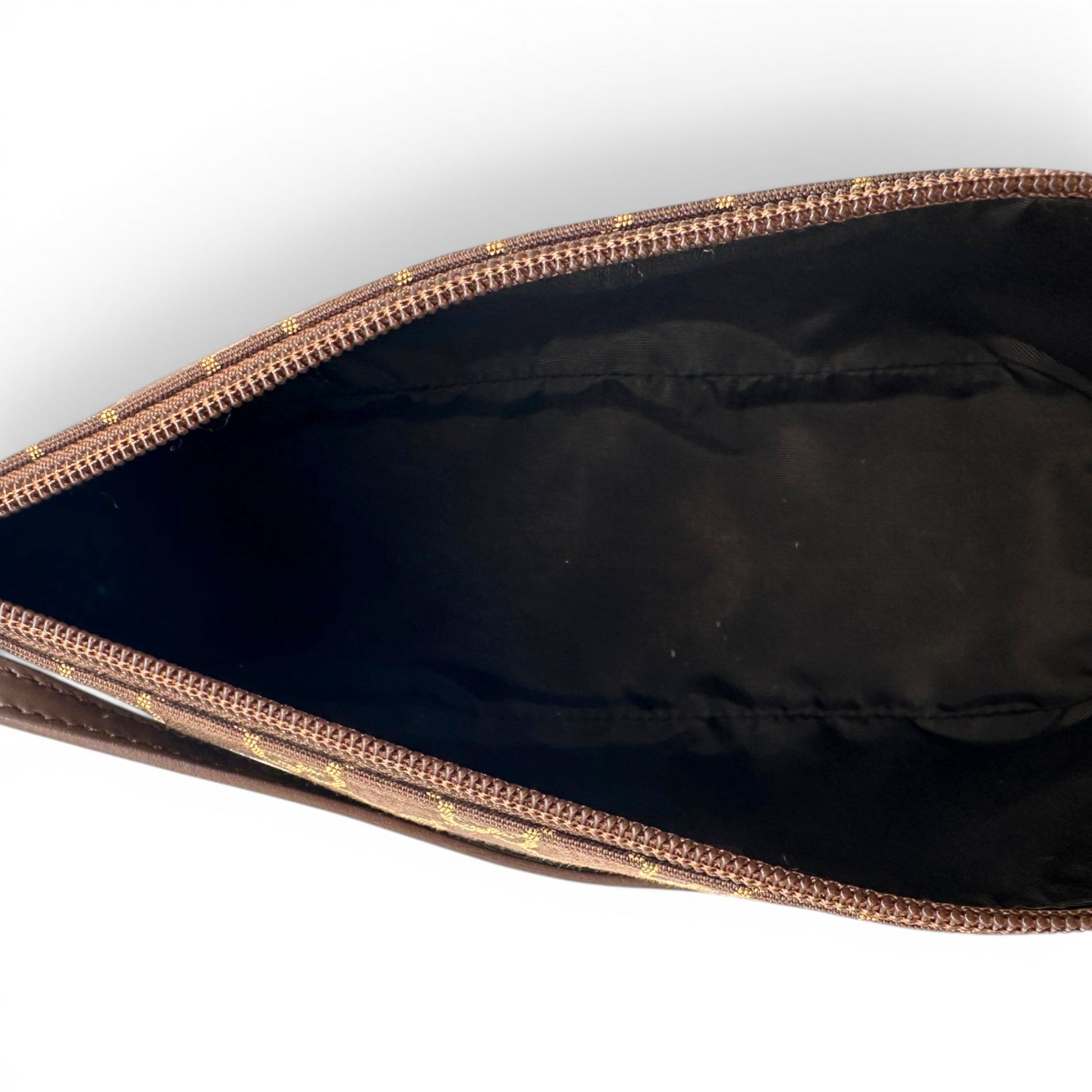Gucci Boat Pochette 0391103 Shoulder Bag - Thanks it's Vintage