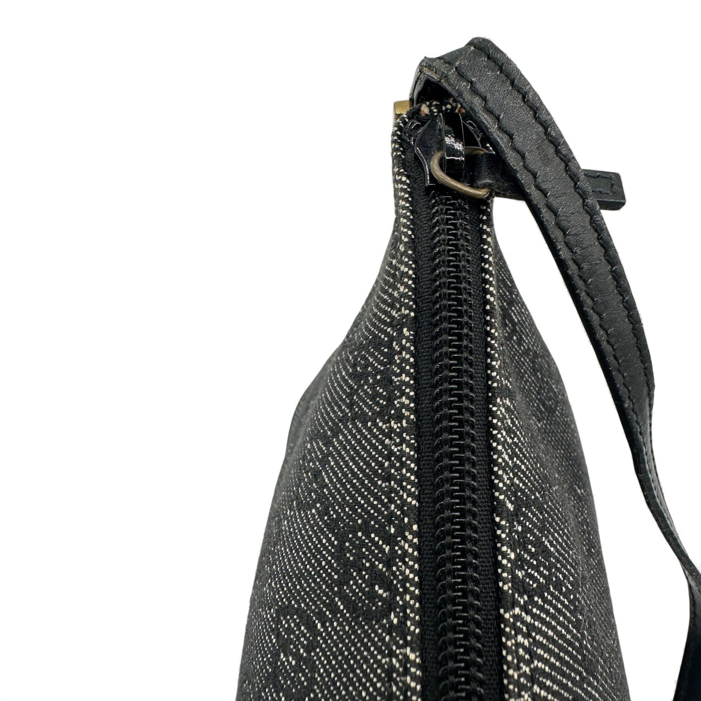 Gucci Boat Pochette 07198 Shoulder Bag - Thanks it's Vintage