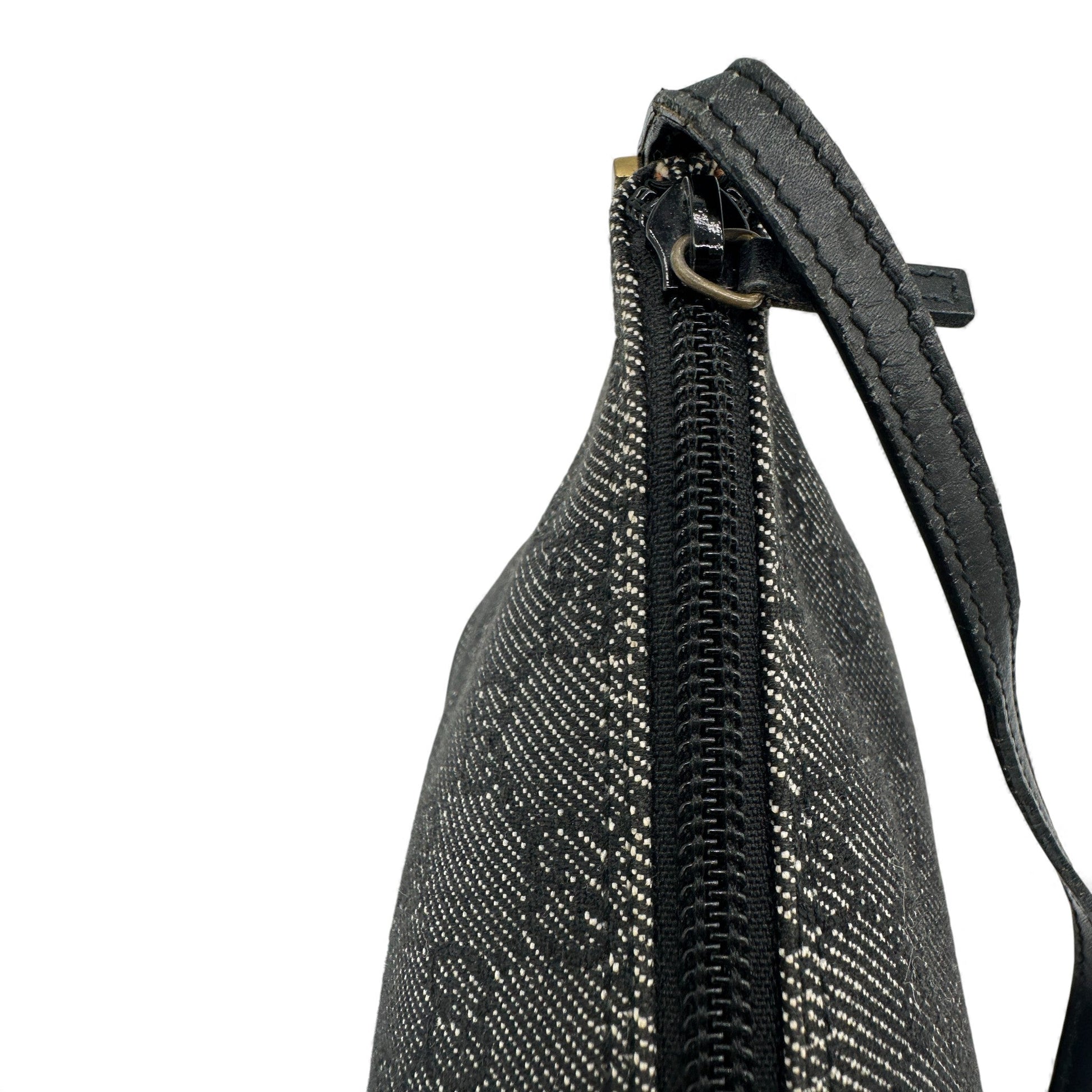 Gucci Boat Pochette 07198 Shoulder Bag - Thanks it's Vintage