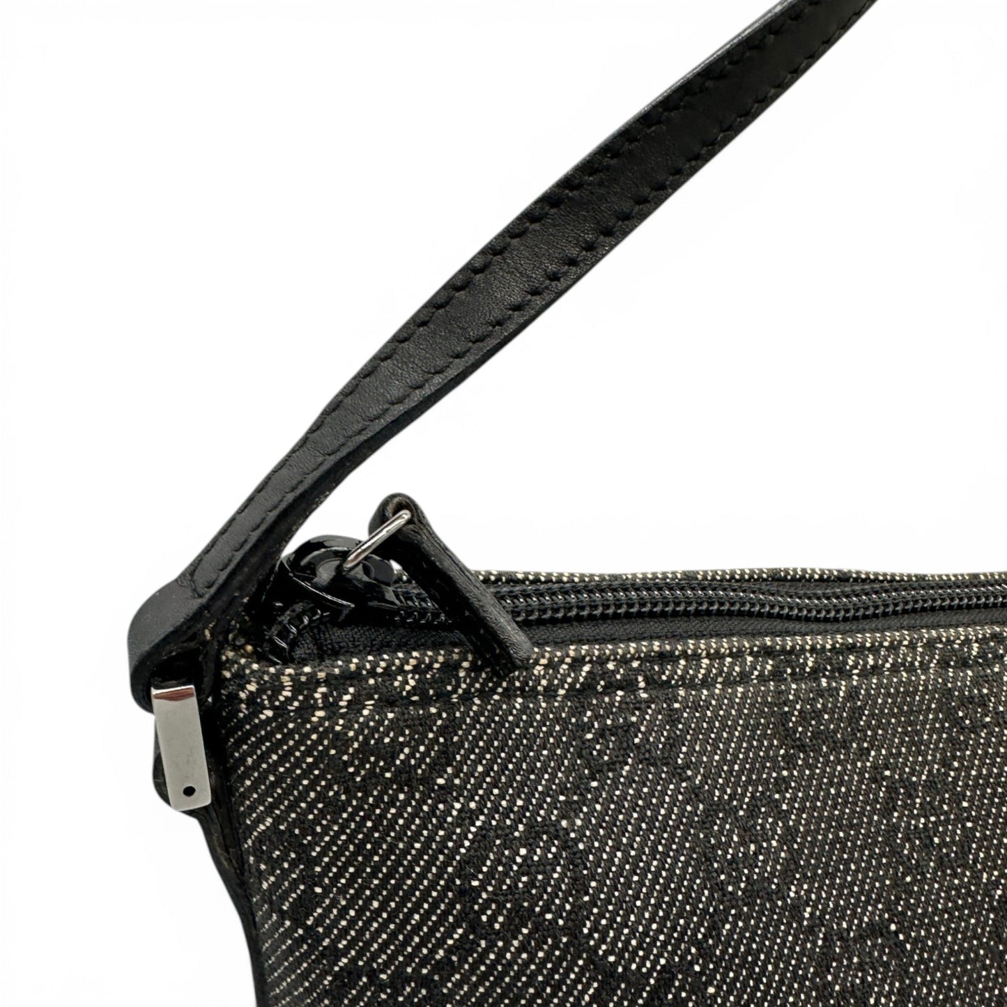 Gucci Boat Pochette 07198 Shoulder Bag - Thanks it's Vintage