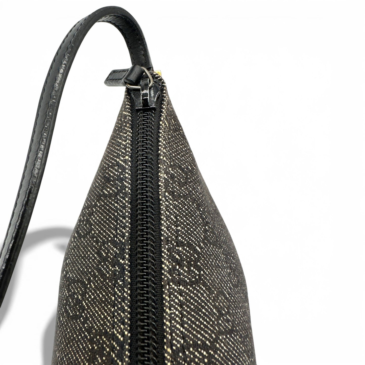 Gucci Boat Pochette 07198 Shoulder Bag - Thanks it's Vintage