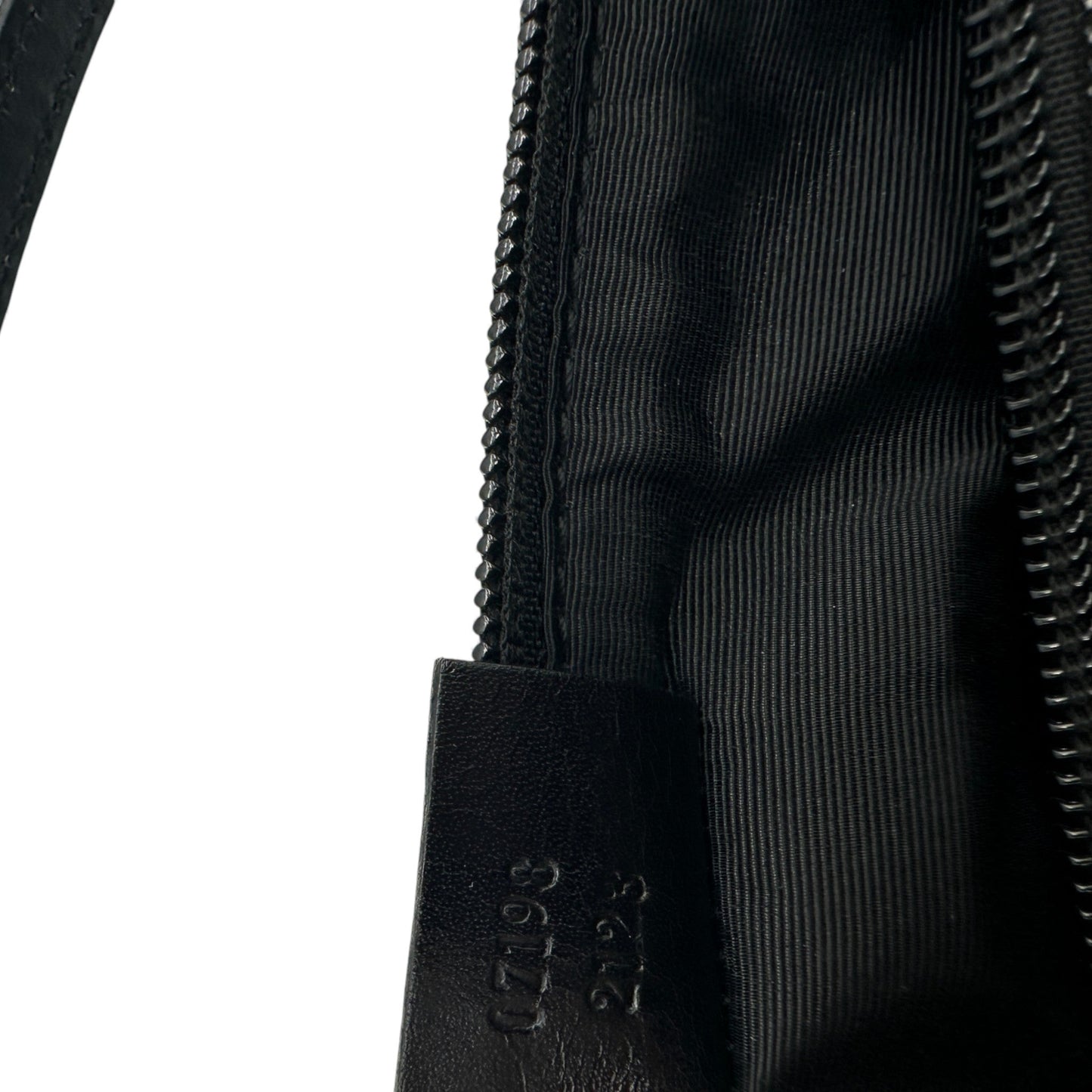 Gucci Boat Pochette 07198 Shoulder Bag - Thanks it's Vintage