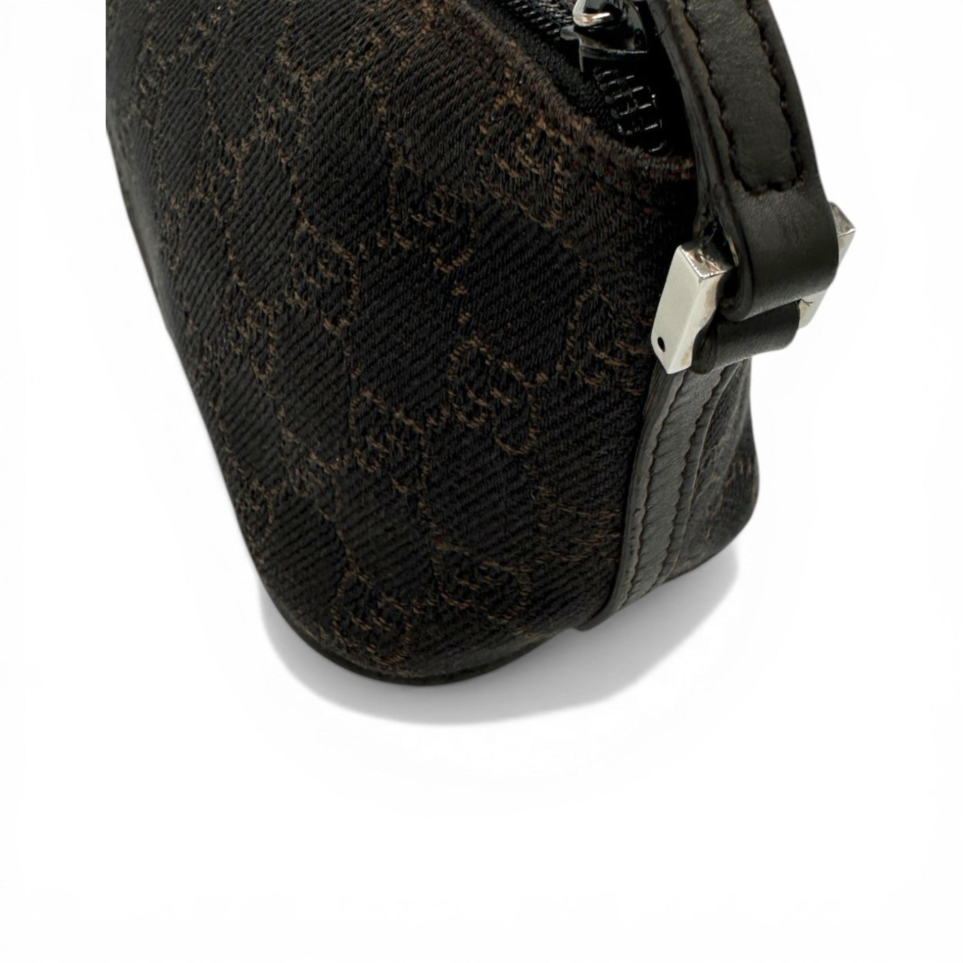 Gucci Boat Pochette 07198 Shoulder Bag - Thanks it's Vintage