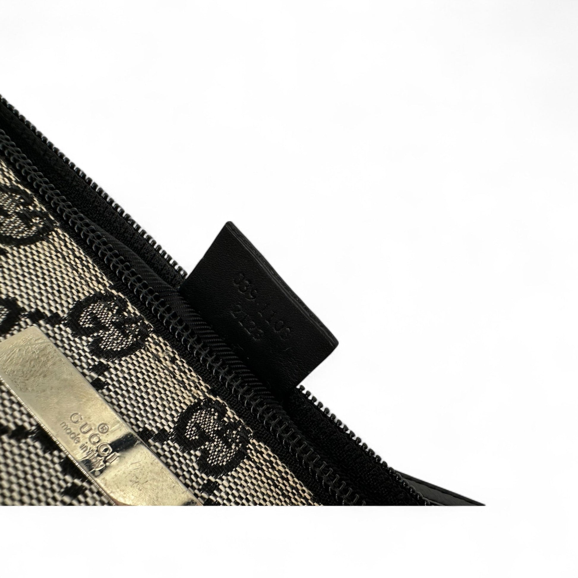 Gucci Boat Pochette Shoulder Bag - Thanks it's Vintage