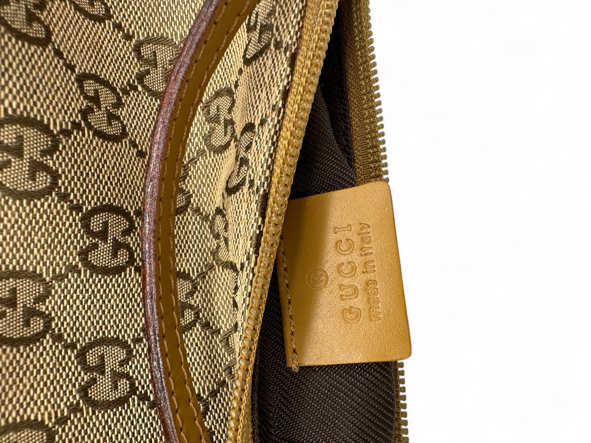 Gucci Boat Pochette Shoulder Bag - Thanks it's Vintage