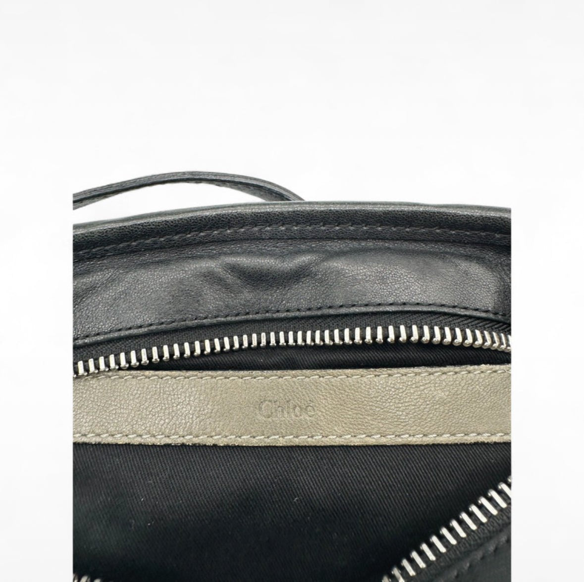 Vintage Chloé Mini Ethel Handbag. In khaki leather with gold coloured hardware - Thanks it's Vintage