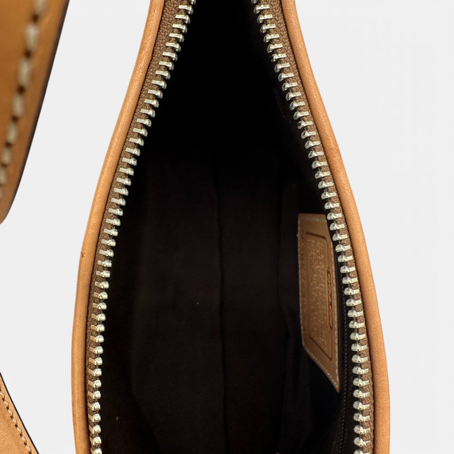 Vintage Coach 6371 Baguette Shoulder Bag - Thanks it's Vintage